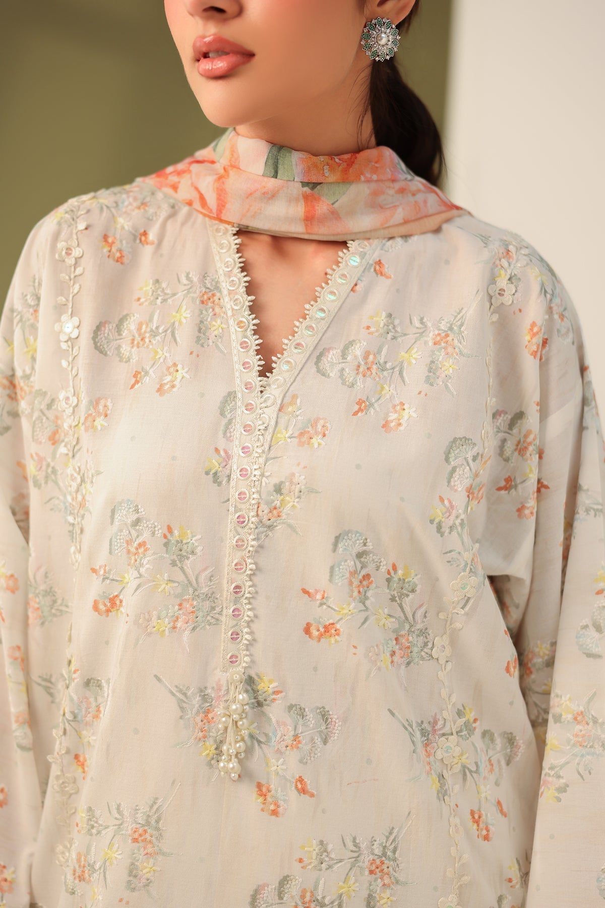 Baroque | Eid Printique | EMBROIDERED PRINTED LAWN UF-4181 L Off White Lawn