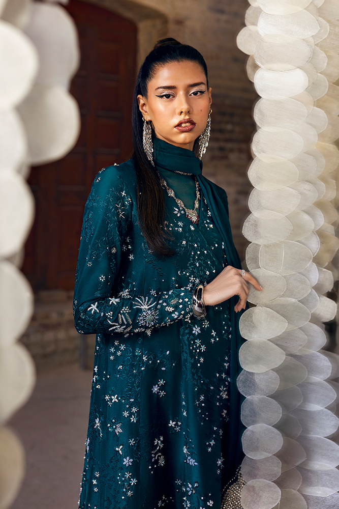 Suffuse | Silk Pret Summer 25 | SOLARA M Deep Teal Green Silk