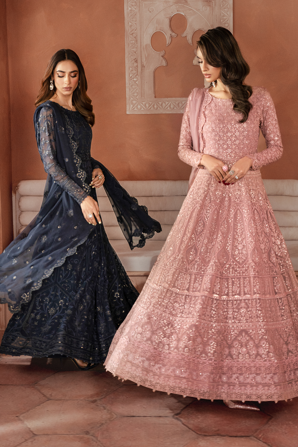Iznik | Chiffon Kari | ICK-04 Embroidered Chiffon - Pakistani Designer Dress - by Iznik | Type: Bridal - 100% Original at Saira Sultan