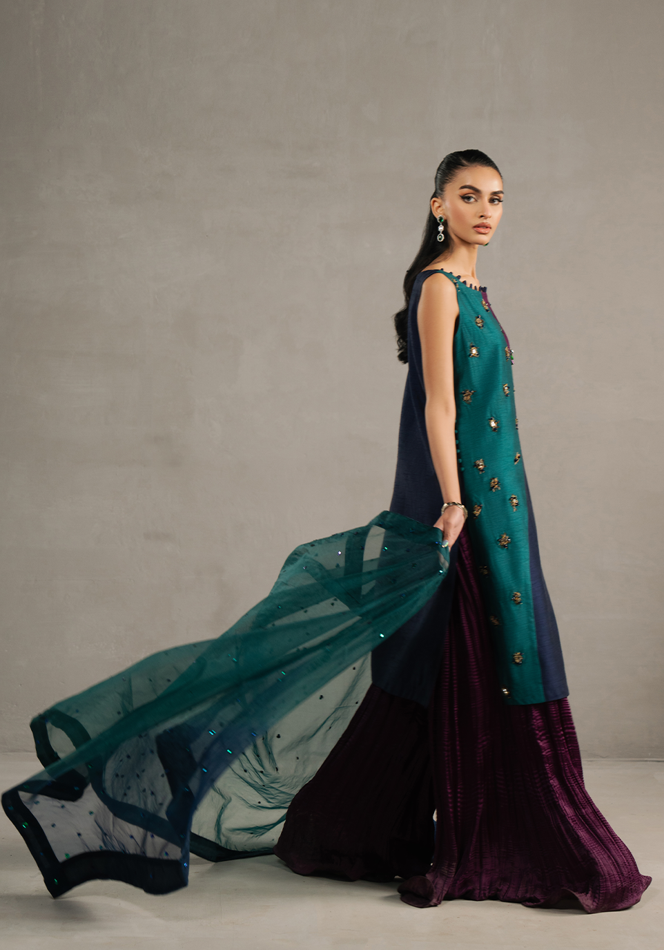 Zarqash | Silk Edit | ZQS 024 STARLETTE L Plum Raw Silk