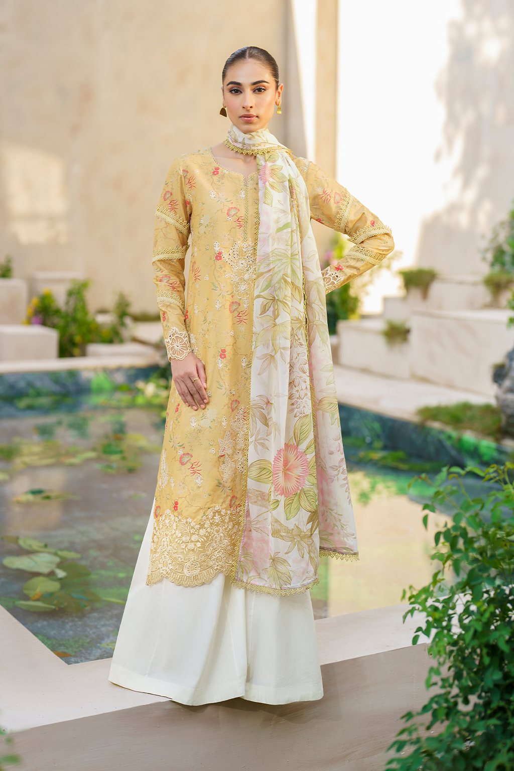 Iznik | Festive lawn 24 | SFL-09 -  Iznik Luxury -  Saira Sultan