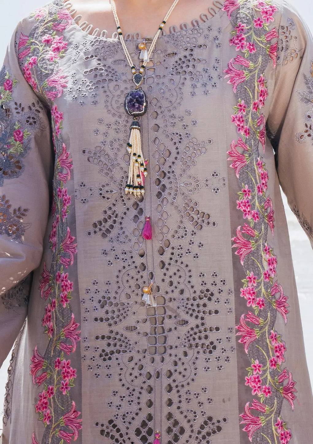 Elaf Premium | Hai Kuch Festive Lawn 24 | EHK-04 Alyaanah - Pakistani Designer Dress - by Elaf Premium | Type: Luxury - 100% Original at Saira Sultan