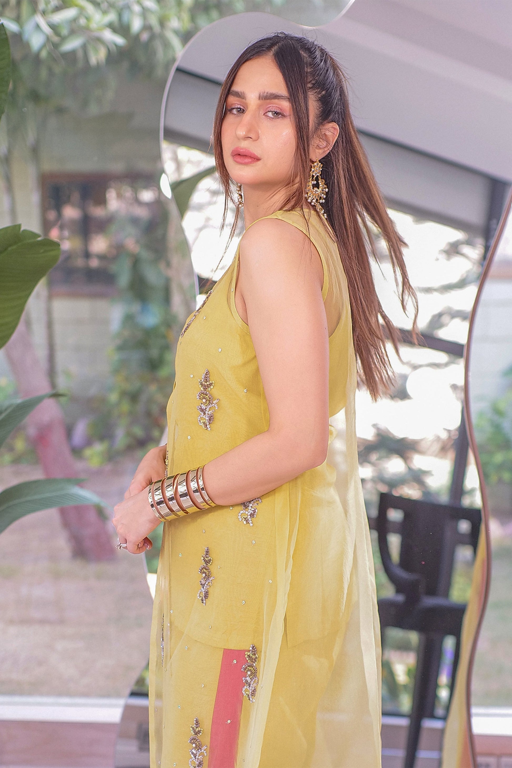 Hana | Signature Series | Sun-Lit Glow M Pale Yellow Organza