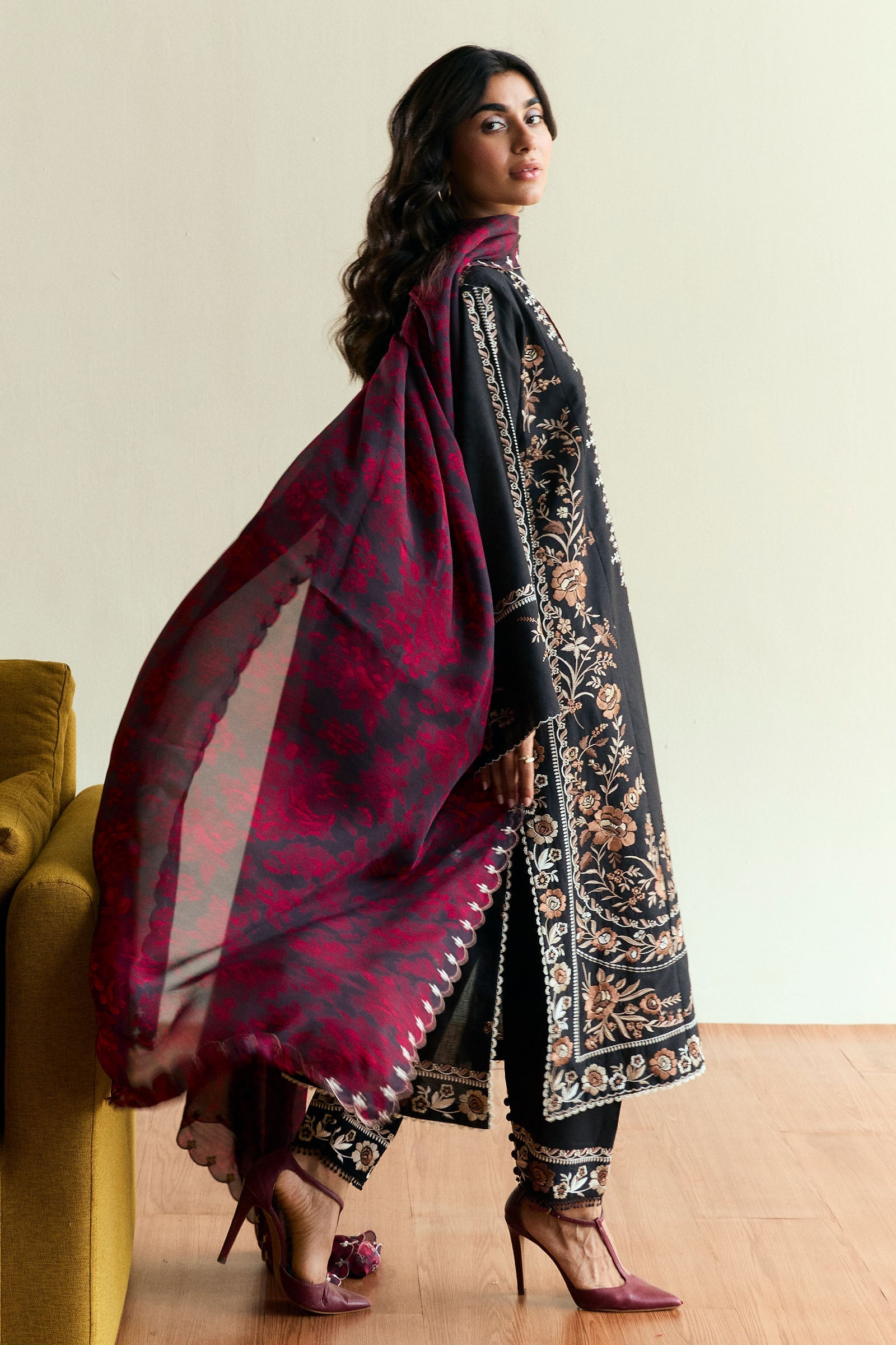 Zara Shahjahan | Coco Eid Edit | Velour-D2 L Black Jacquard