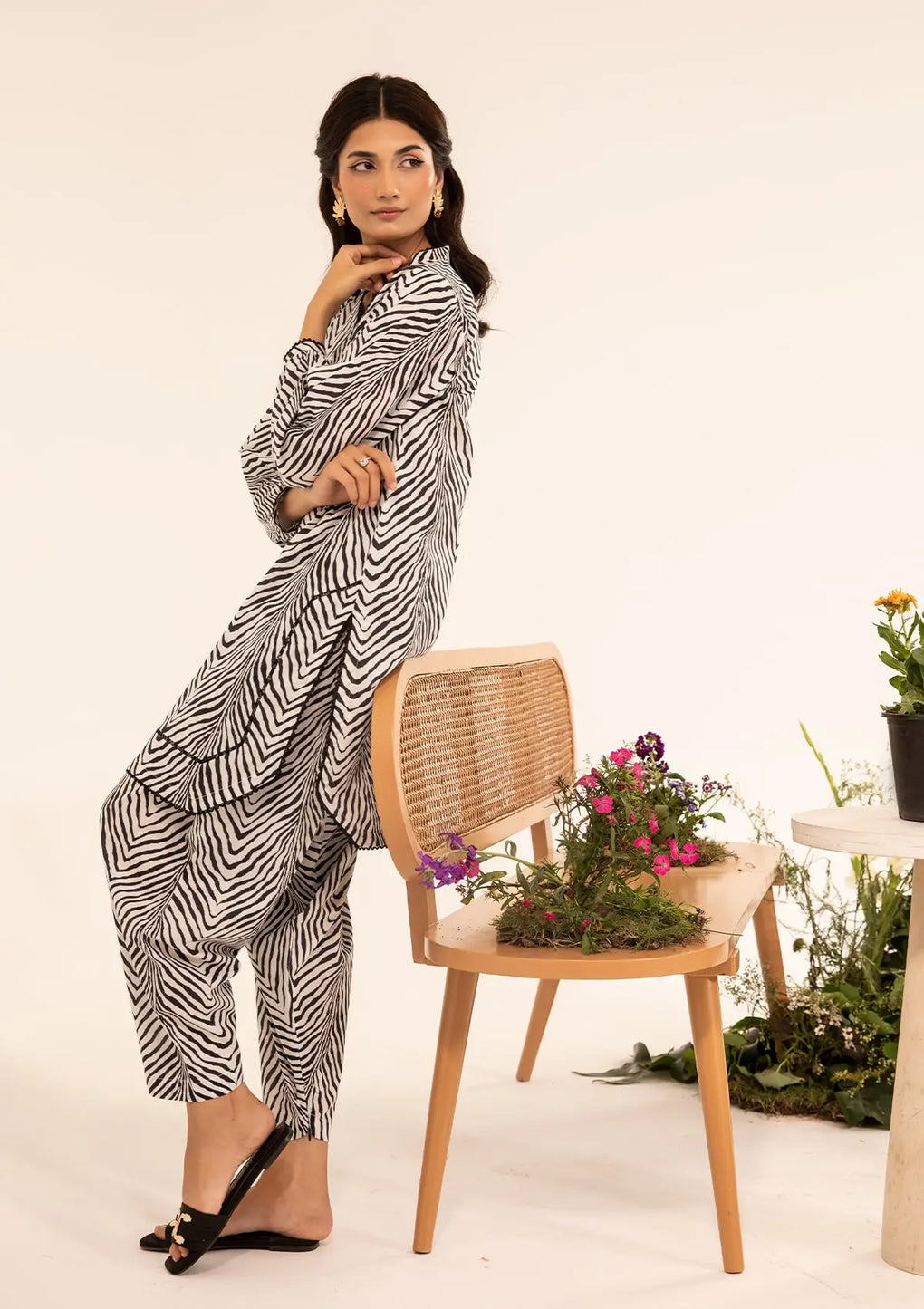 Elaf Premium | Pret 25 | EPT-09 SIVE M White Lawn