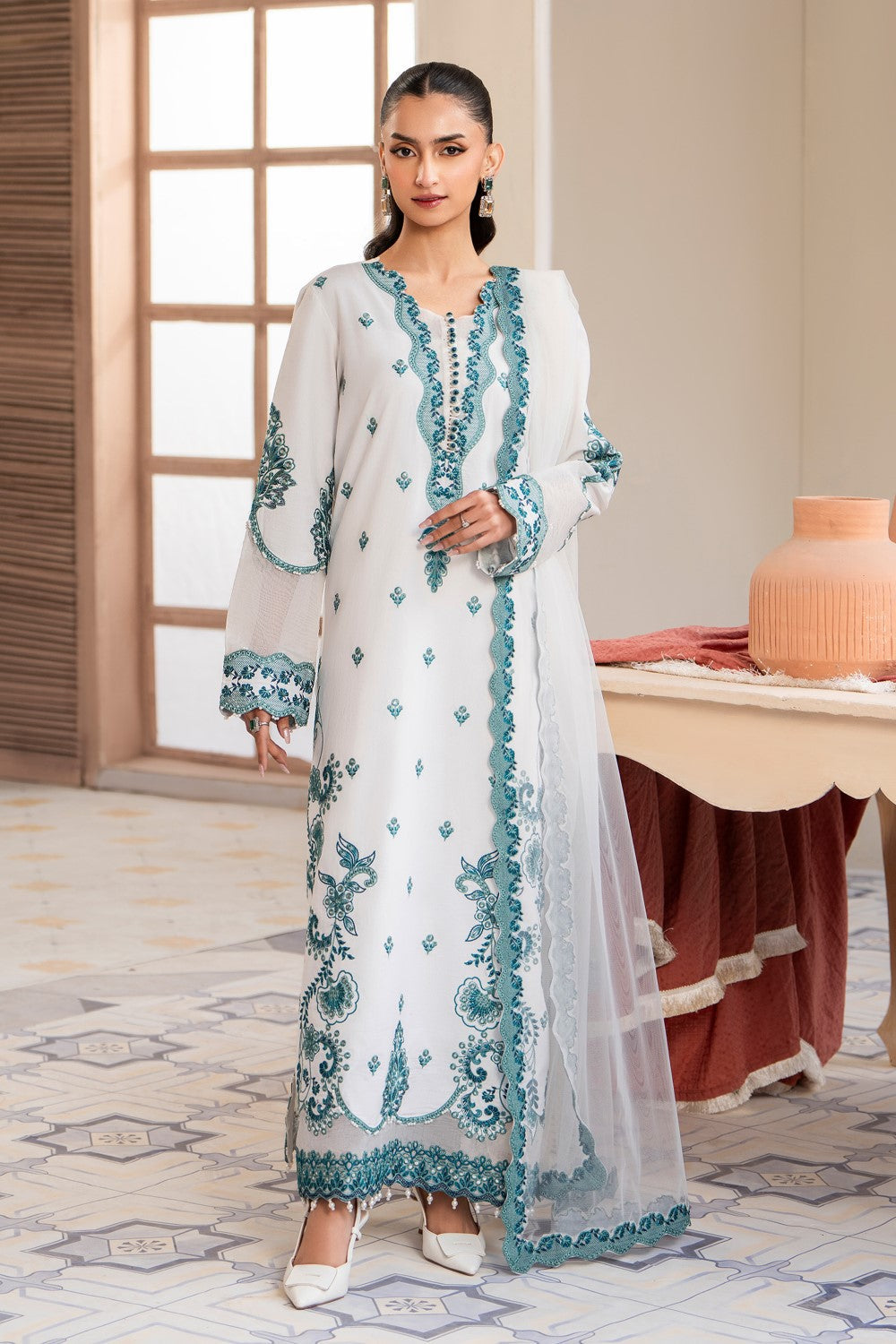 Maryum N Maria | Luxury Lawn 25 | ATOCHA - MS50107 XS White Lawn