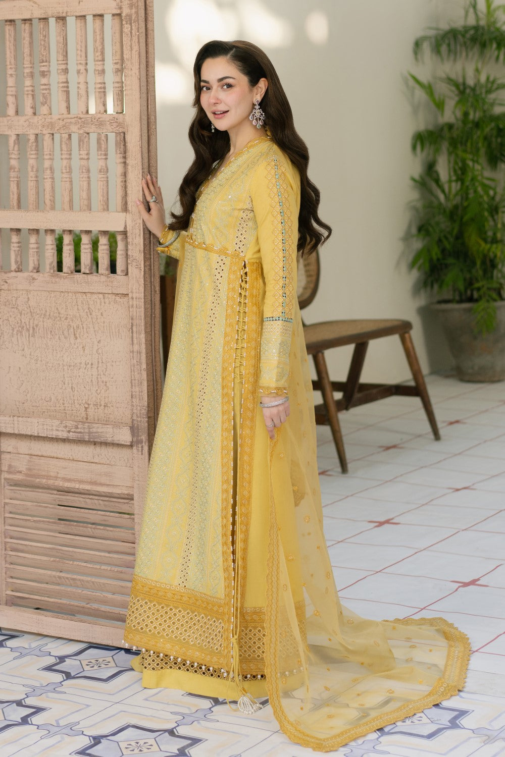 Maryum N Maria | Luxury Lawn 25 | AERIN - MS50111 XS Dust Yellow Lawn