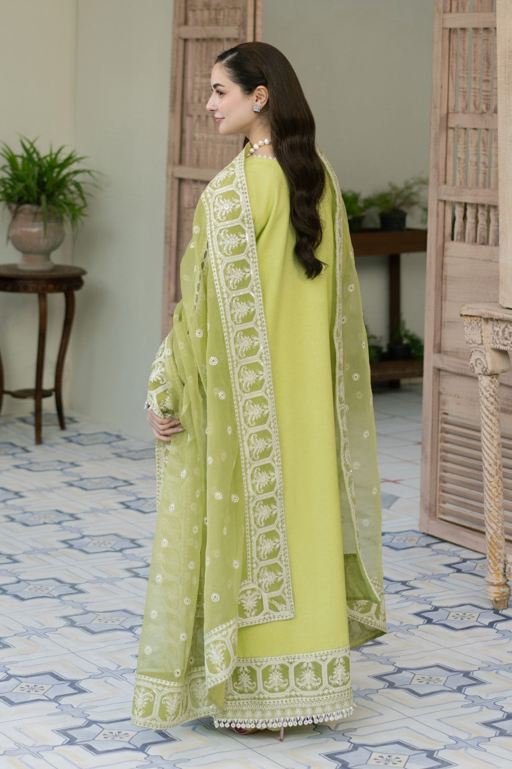 Maryum N Maria | Luxury Lawn 25 | ALIYA - MS50117 XS Apple Green Lawn