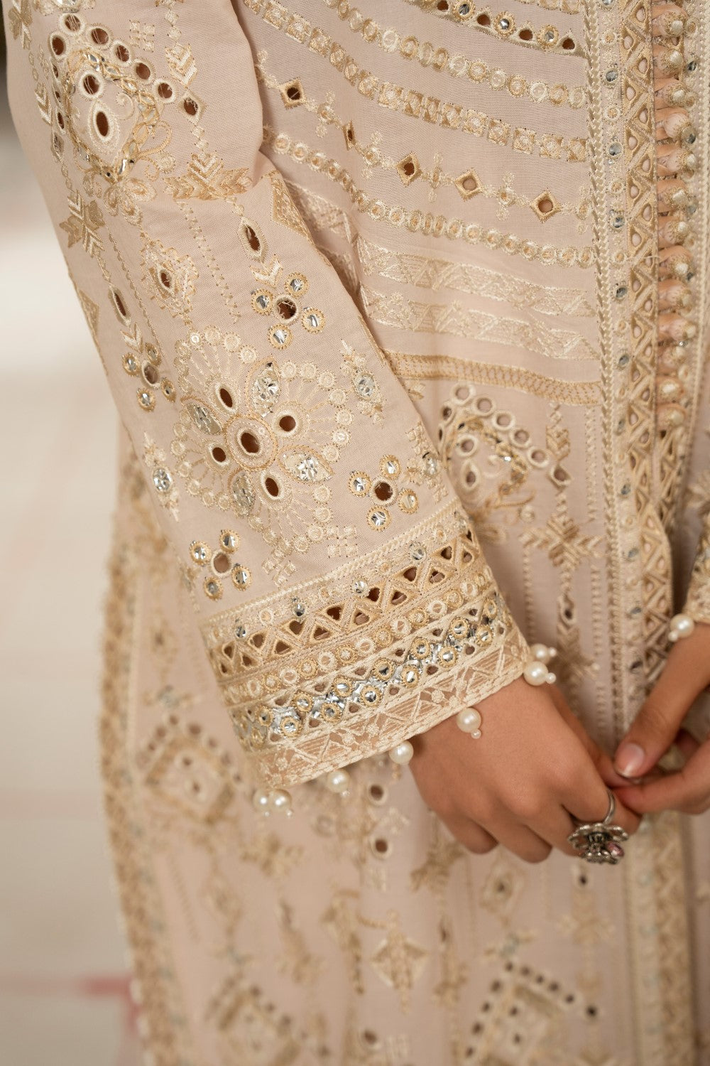 Maryum N Maria | Luxury Lawn 25 | ABIA - MS50120 L Ivory Lawn
