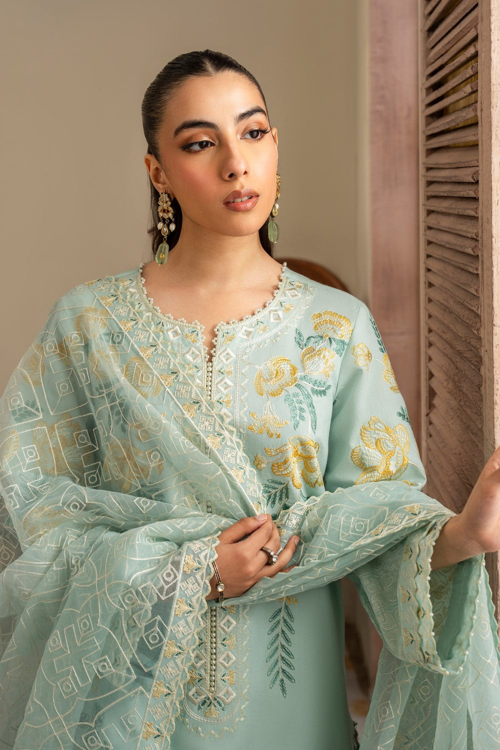 Maryum N Maria | Luxury Lawn 25 | ALAIA - MS50122 L Ice Blue Lawn