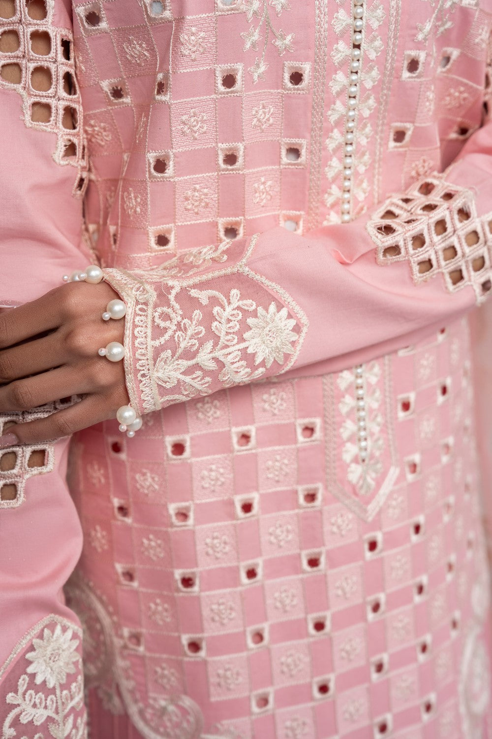 Maryum N Maria | Luxury Lawn 25 | AHLAM - MS50123 L Pink Lawn