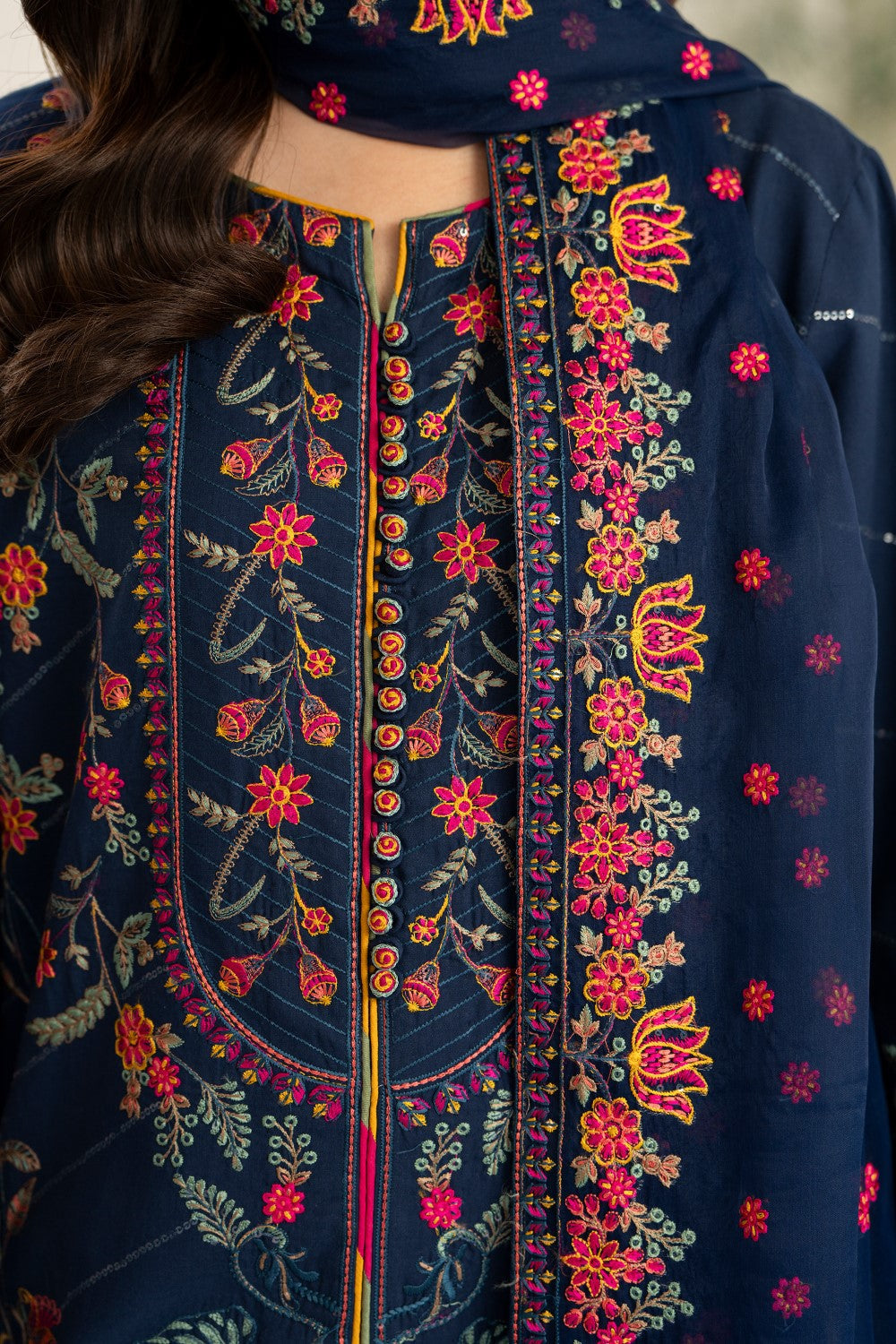 Maryum N Maria | Luxury Lawn 25 | ARAYA - MS50124 M Navy Blue Lawn