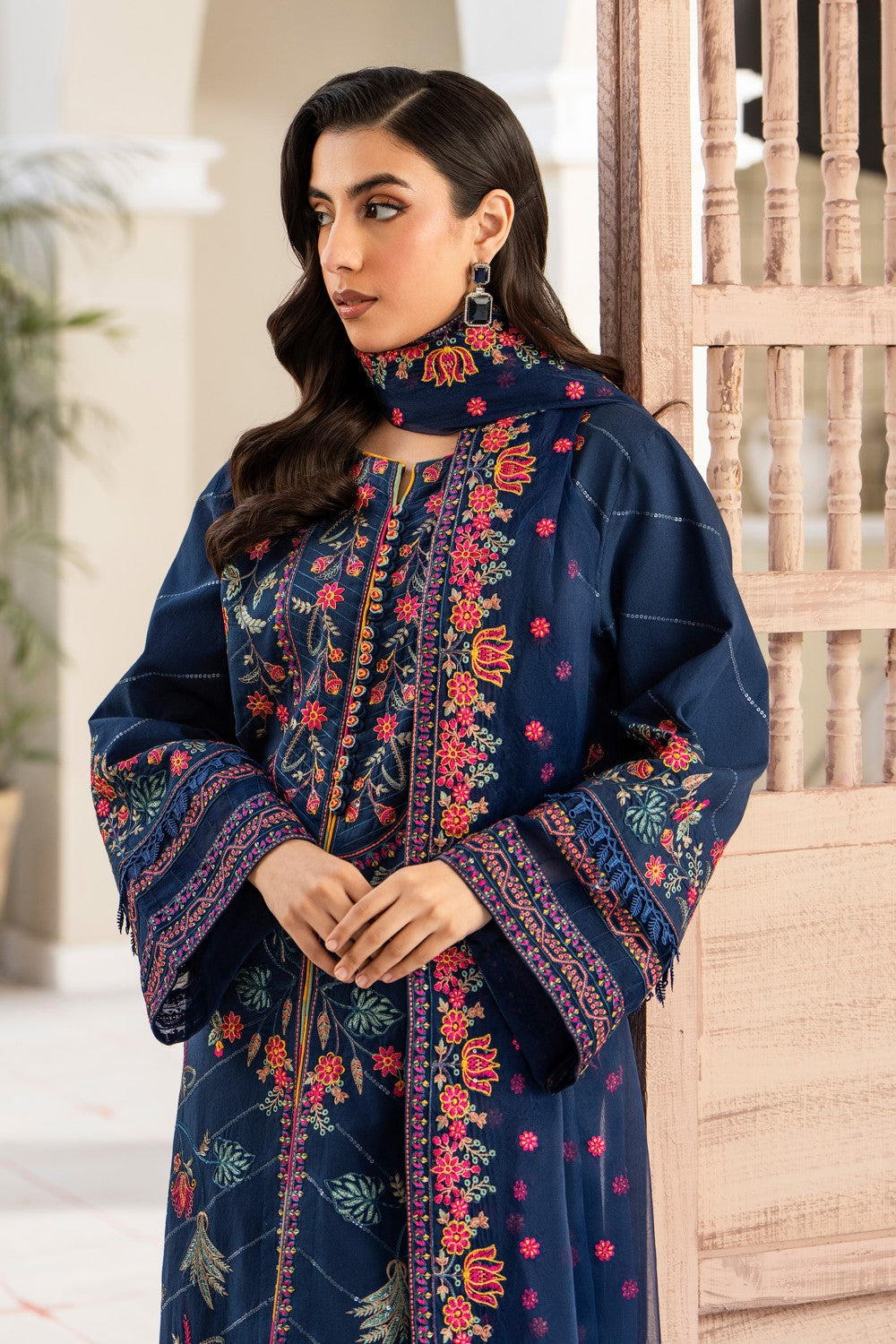 Maryum N Maria | Luxury Lawn 25 | ARAYA - MS50124 L Navy Blue Lawn