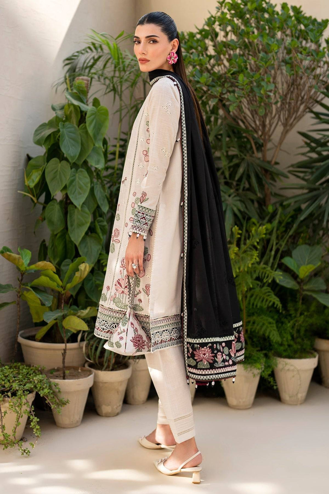 Jazmin | Irish Lawn SS 24 | D8 - Pakistani Designer Dress - by Jazmin | Type: Luxury - 100% Original at Saira Sultan