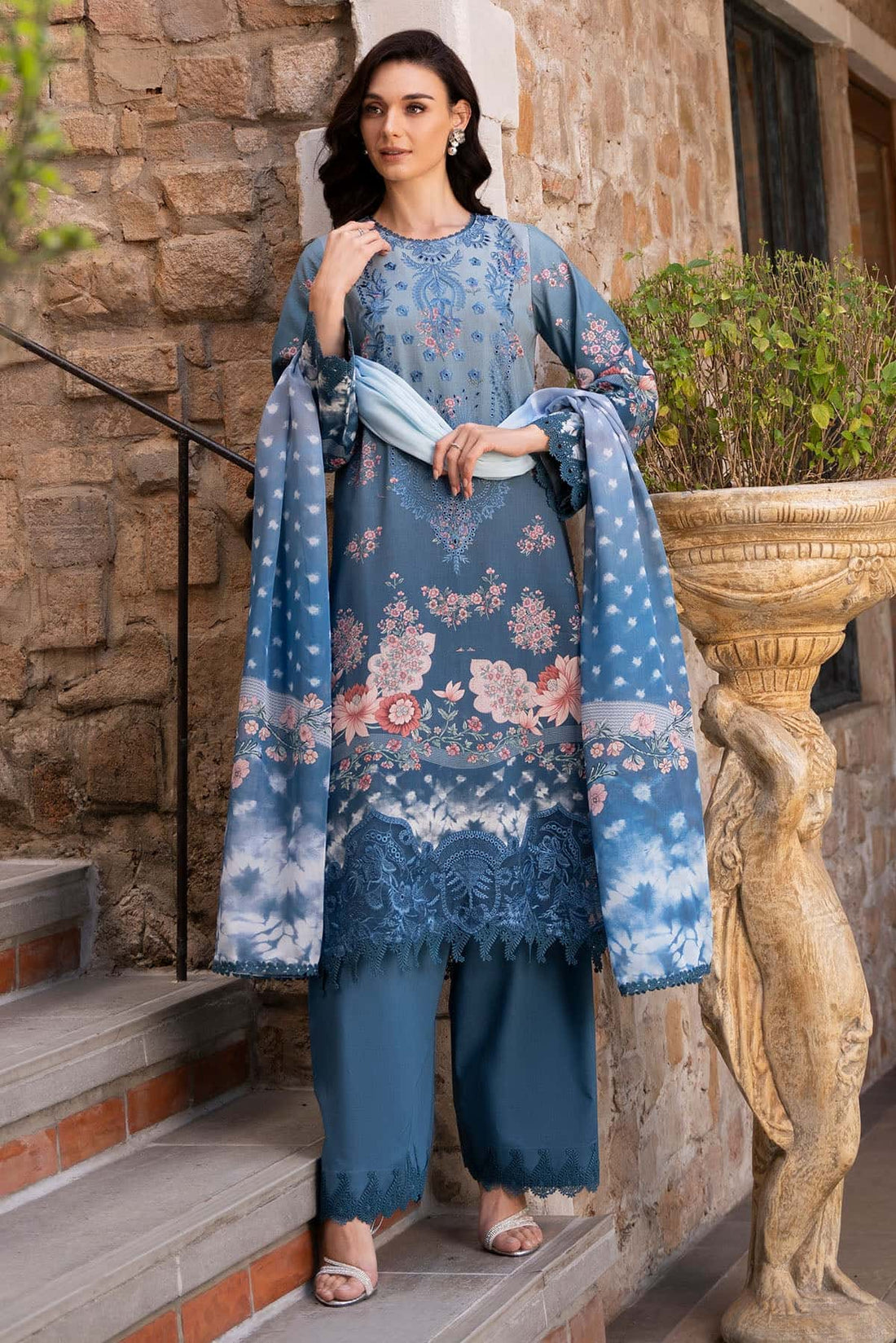 Afrozeh | Damask The Holiday Edit 25 | Seraphina A - Dark Green XS Dark Green Lawn