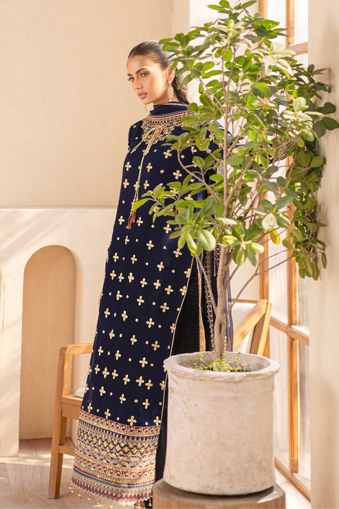 Emaan Adeel | Noore Festive Formals | ZAVIA Custom Size Navy Blue Chiffon