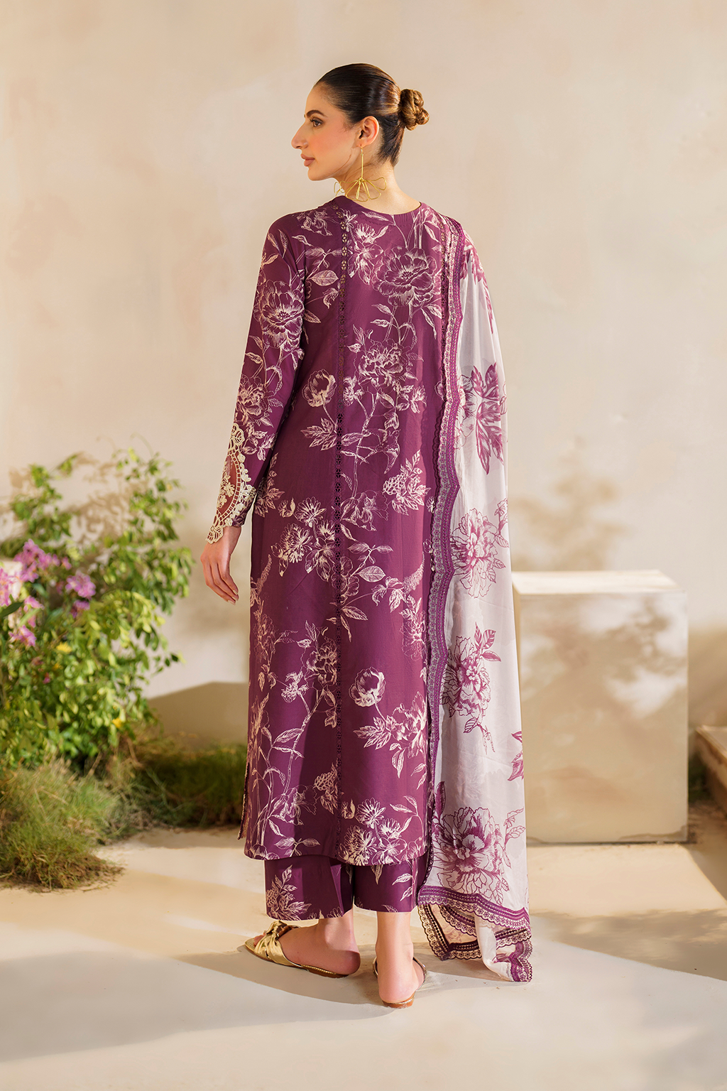 Iznik | Festive lawn 24 | SFL-04 -  Iznik Luxury -  Saira Sultan
