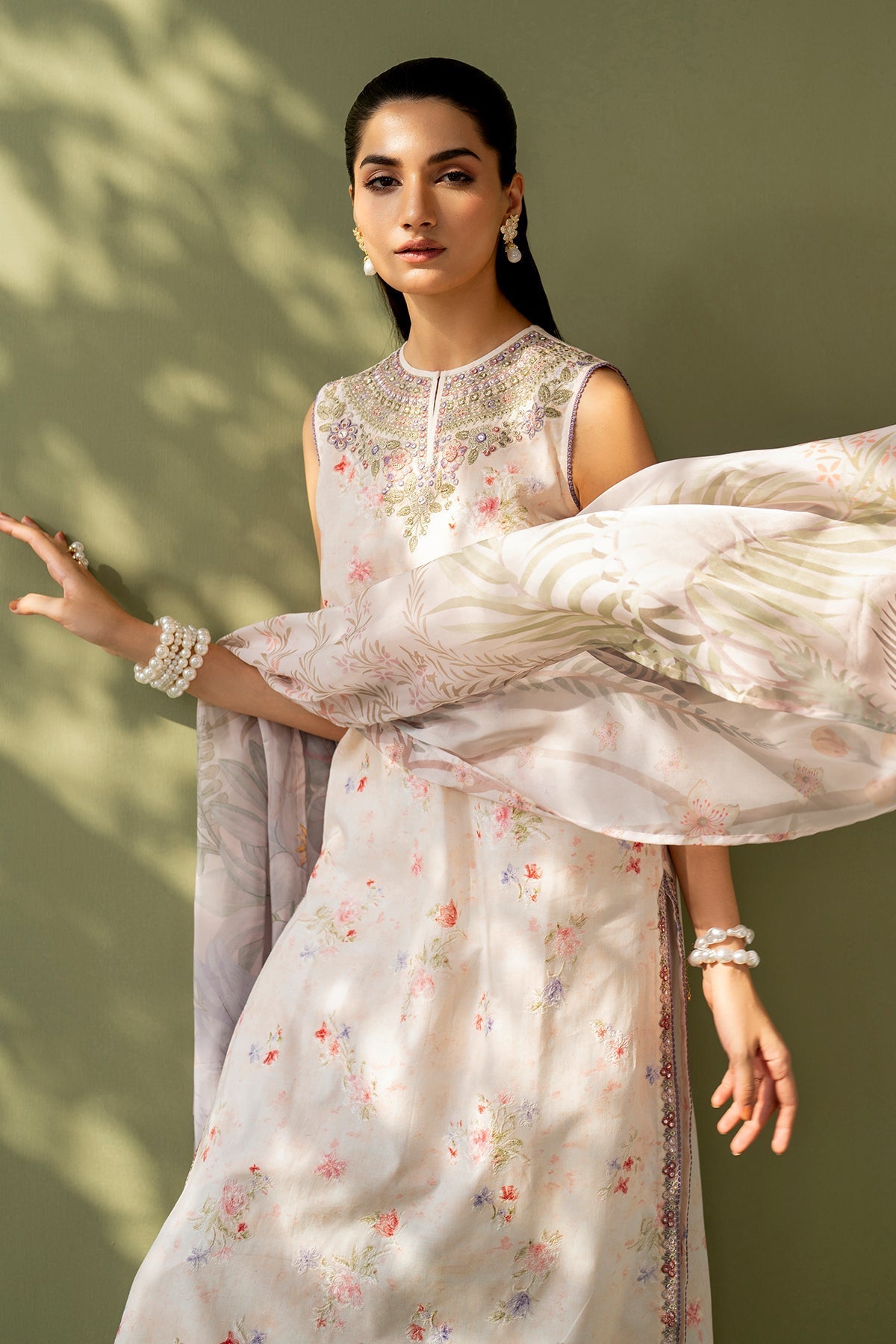 Baroque | Eid Printique | EMBROIDERED PRINTED LAWN UF-4169 M Light Pink Lawn