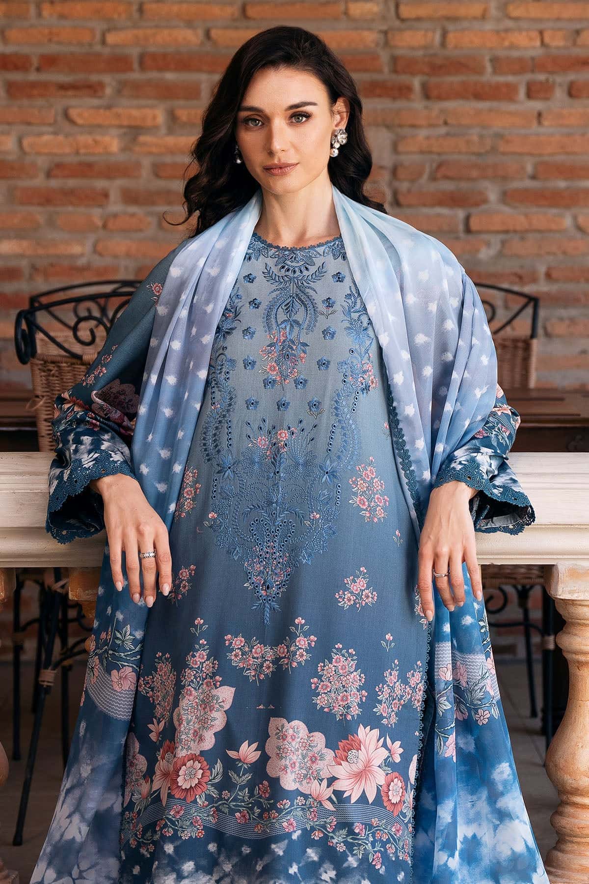 Afrozeh | Damask The Holiday Edit 25 | Seraphina A - Dark Green M Dark Green Lawn