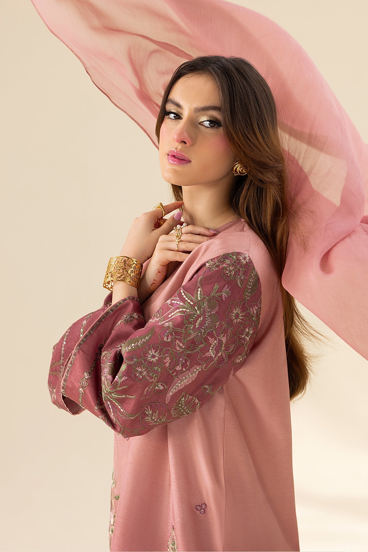 Erum Khan | Lillia Summer Edit | Vintage Rose M Tea Pink Tassle Silk