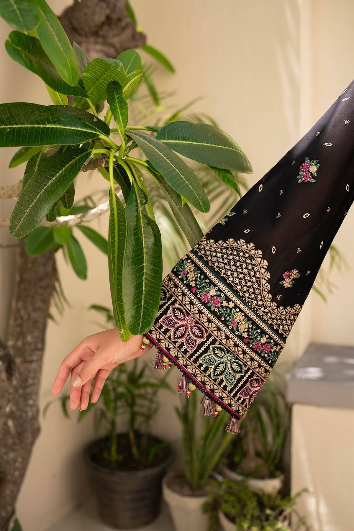 Jazmin | Irish Lawn SS 24 | D4 - Pakistani Designer Dress - by Jazmin | Type: Luxury - 100% Original at Saira Sultan