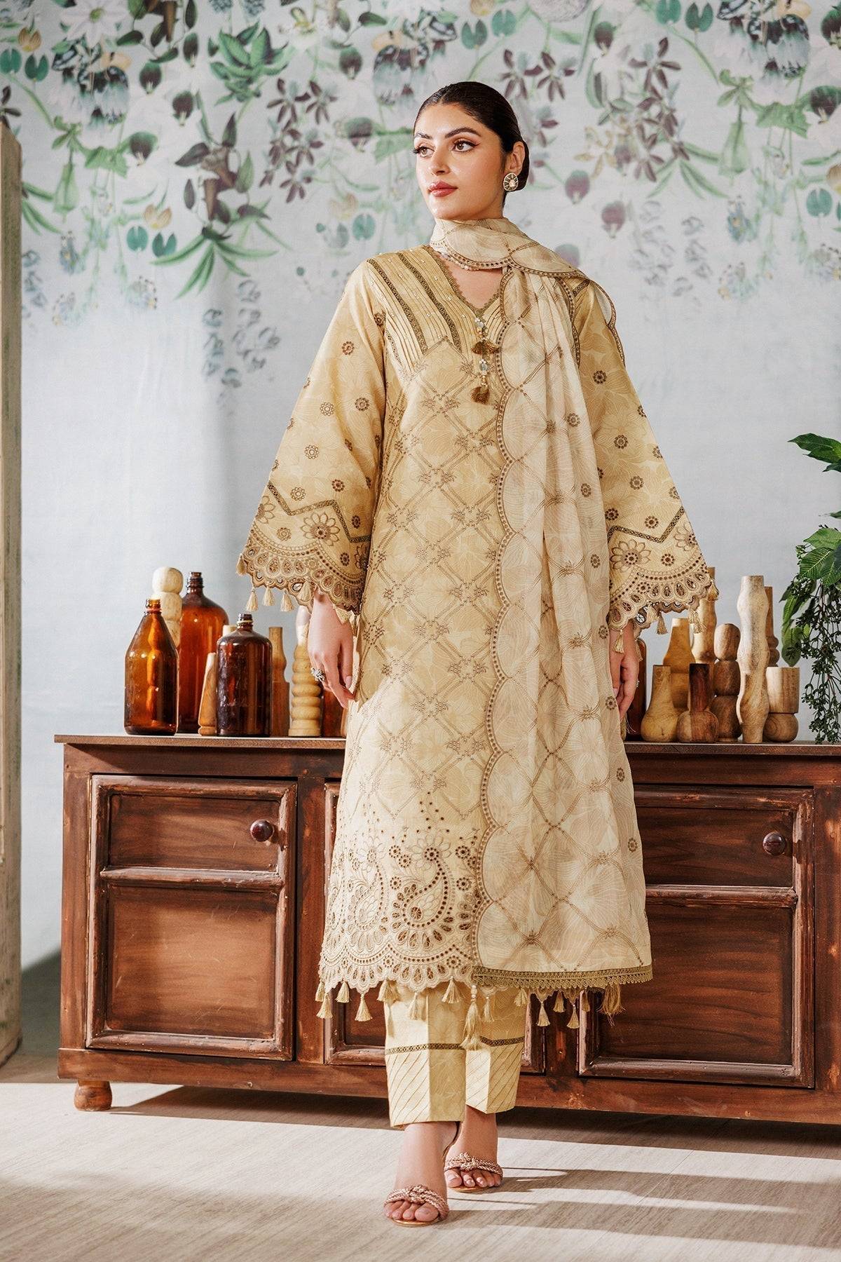 Alizeh | Maahi Vol 2 | AF-EPL-7020-TAAB - Pakistani Designer Dress - by Alizeh | Type: Luxury - 100% Original at Saira Sultan