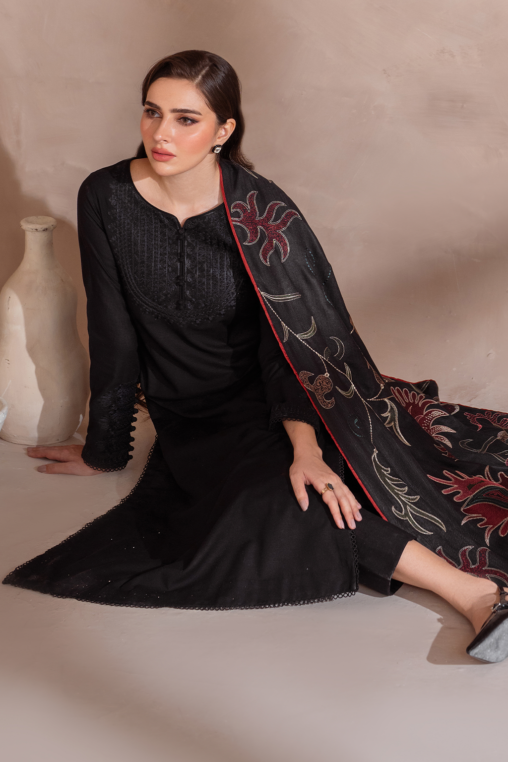 Iznik | Exclusive Winter | UE-364 XL Black Khaddar