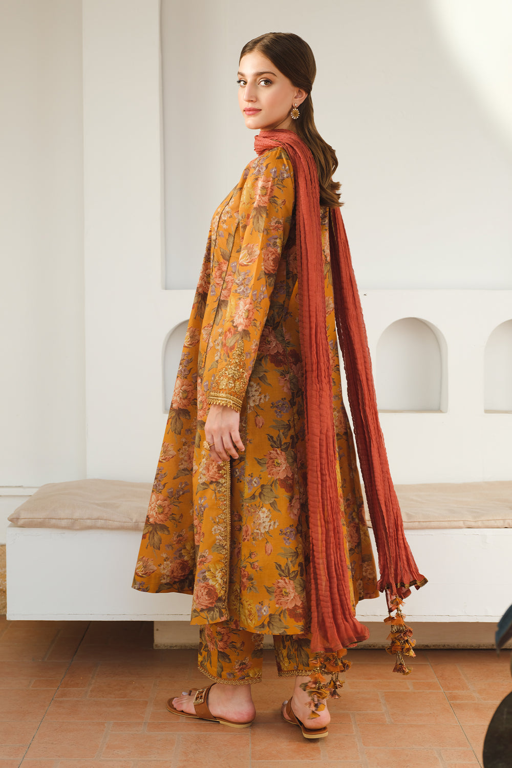 Baroque | Luxury Pret 24 | LAWN UF-653 - Pakistani Designer Dress - by Baroque | Type: Luxury - 100% Original at Saira Sultan