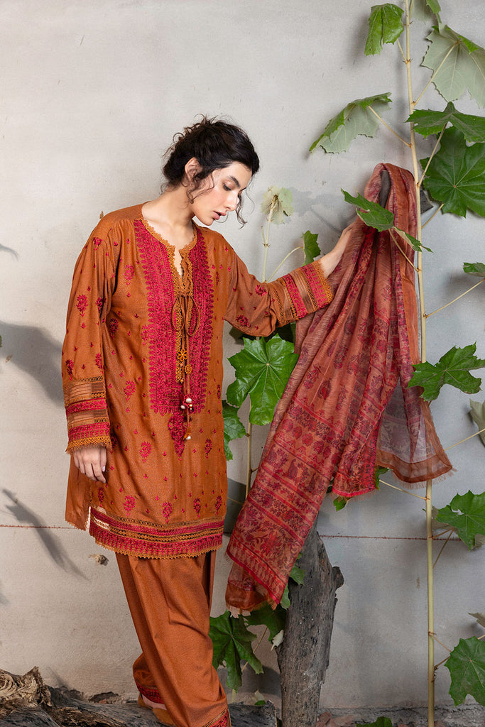 Sobia Nazir | Fall Edit 24 | DESIGN 7A FALL EDIT 2024 UNSTITCHED - Pakistani Designer Dress - by Sobia Nazir | Type: Luxury - 100% Original at Saira Sultan