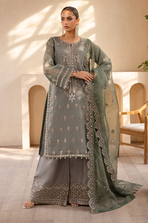 Emaan Adeel | Noore Festive Formals | VELIZA XS Charcoal Gray Organza