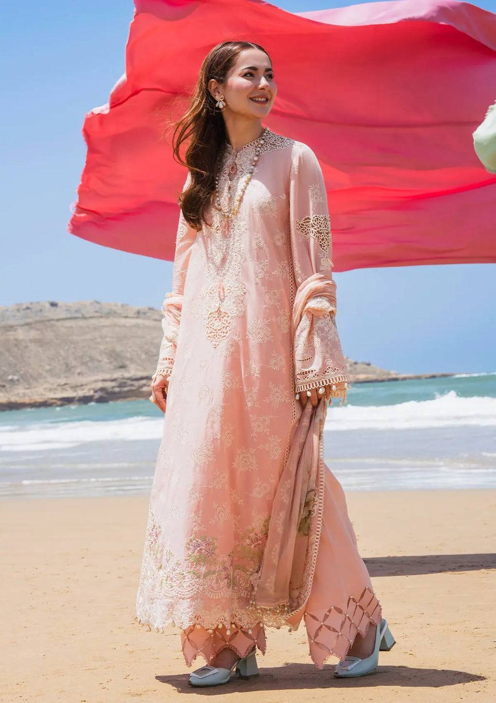 Elaf Premium | Hai Kuch Festive Lawn 24 | EHK-07 Pareesa - Pakistani Designer Dress - by Elaf Premium | Type: Luxury - 100% Original at Saira Sultan