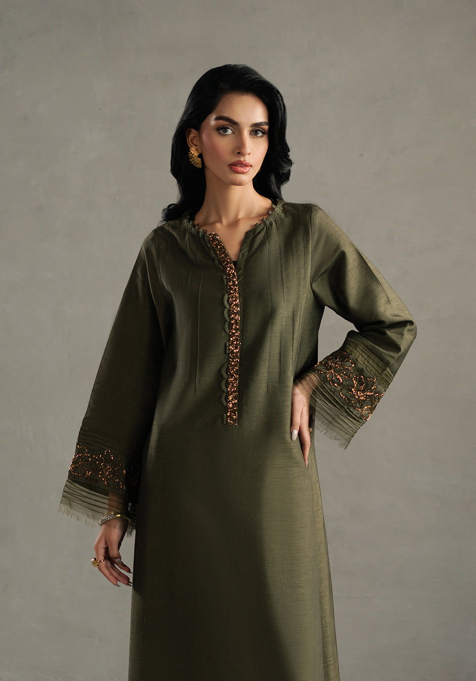 Zarqash | Silk Edit | ZQS 006 ARIA XL Olive Green Raw Silk