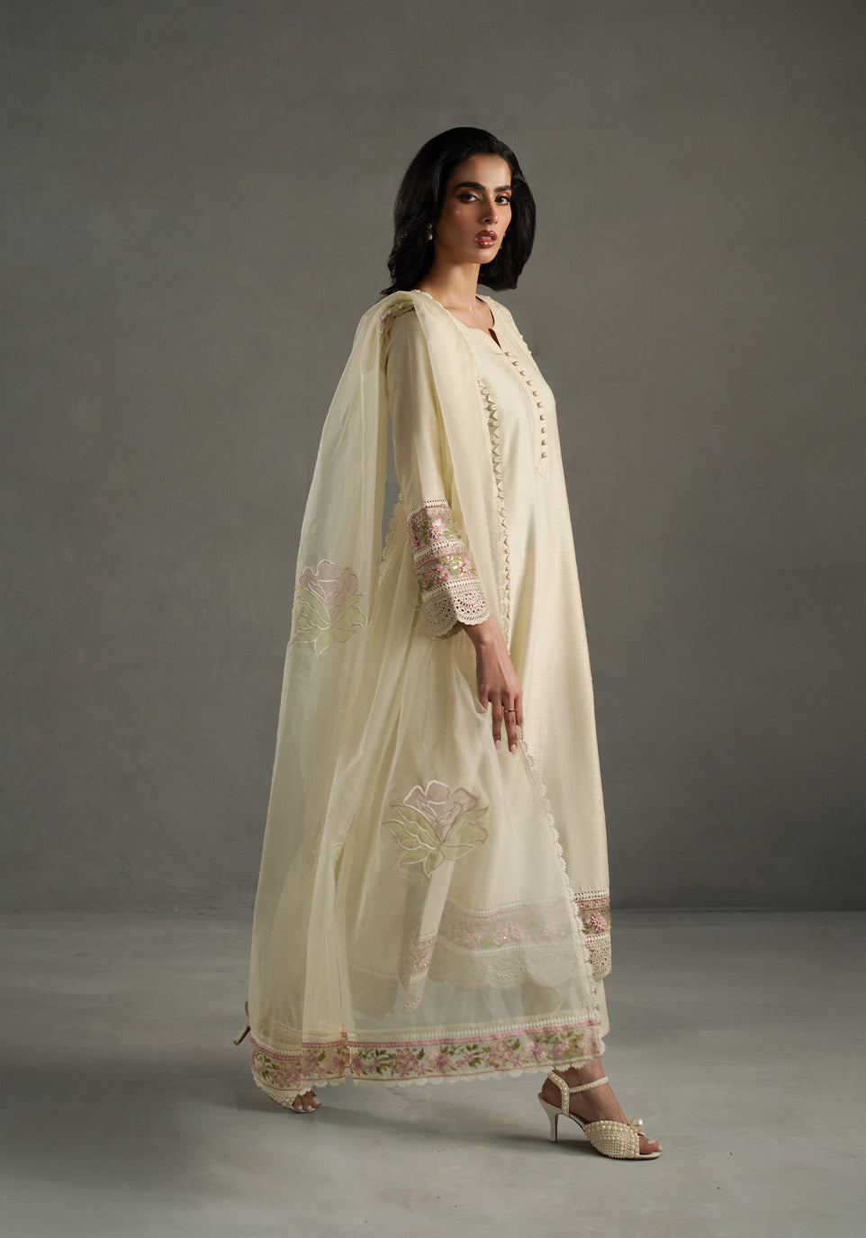 Zarqash | Silk Edit | ZQS 017 SUNLEE XL Ivory Raw Silk