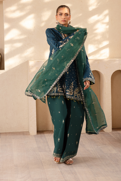 Emaan Adeel | Noore Festive Formals | LAVEEN Custom Size Zinc Raw Silk