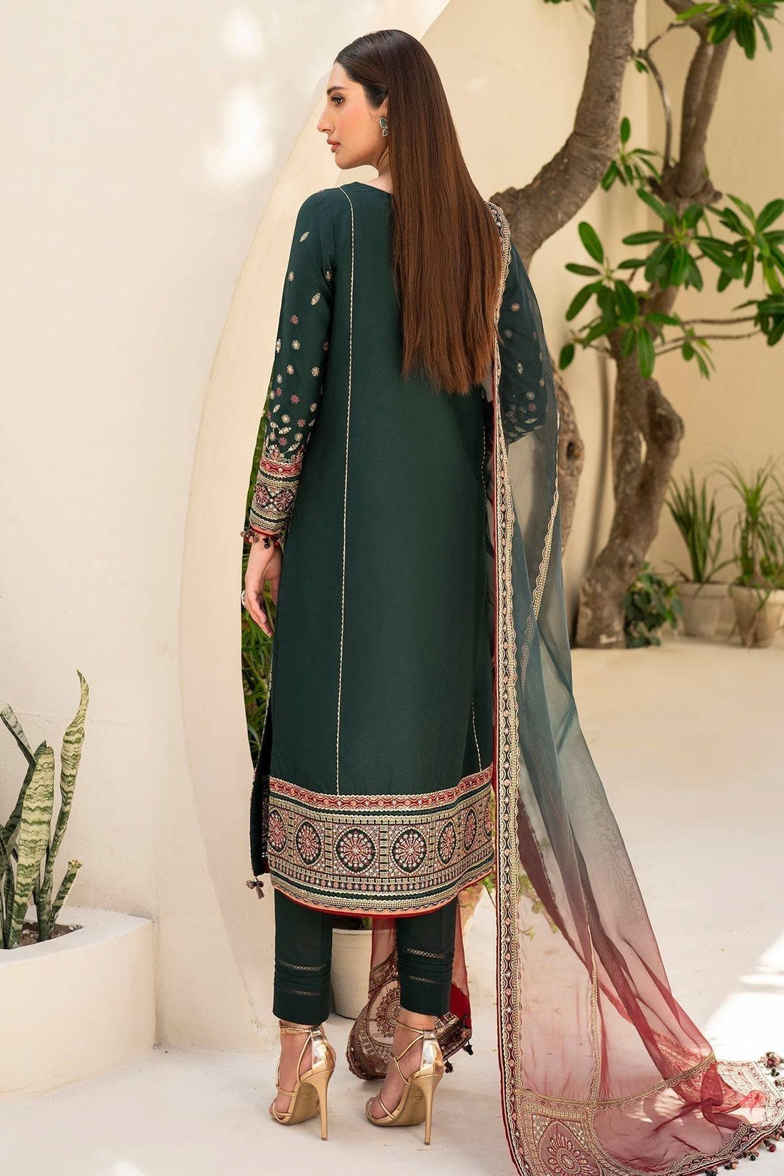 Jazmin | Irish Lawn SS 24 | D9 - Pakistani Designer Dress - by Jazmin | Type: Luxury - 100% Original at Saira Sultan