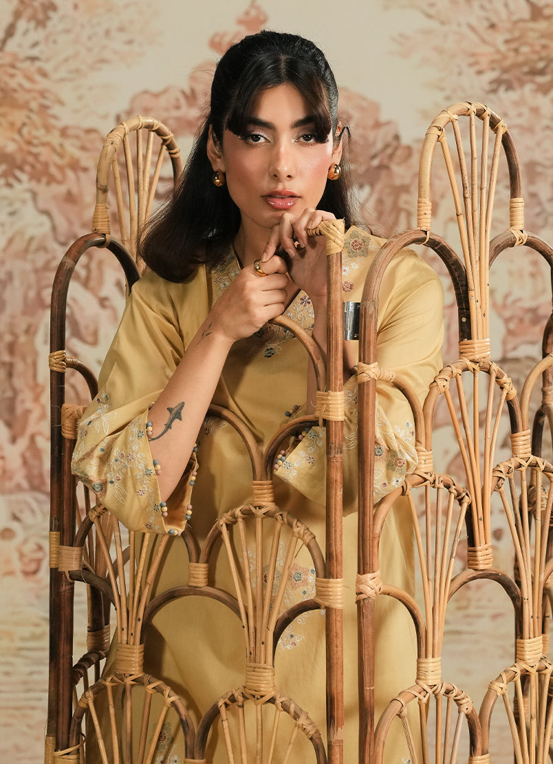 Image | Spring the Tea | ICSE-214194-12554 M Pale Yellow Cotton