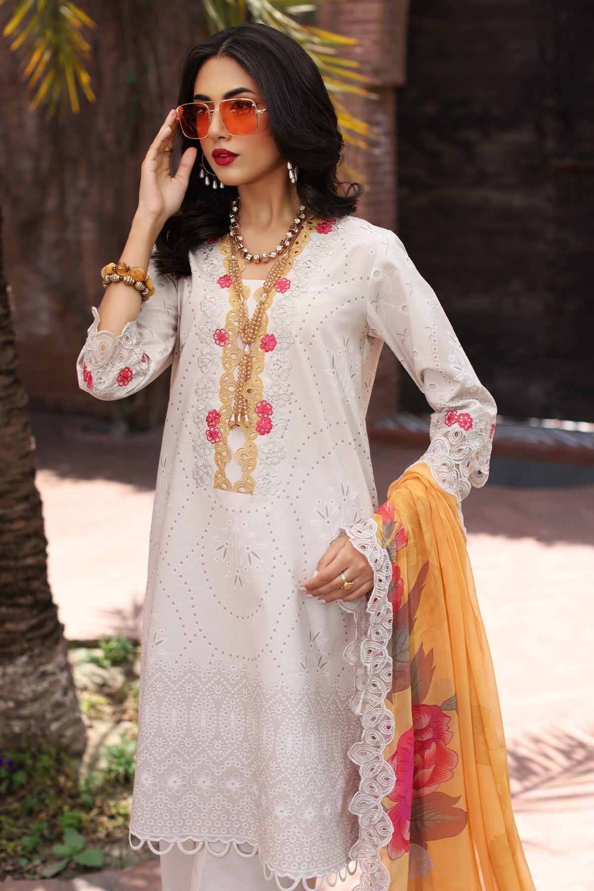 Charizma | Combination 25 | CCS-4-20 XL Off White Lawn