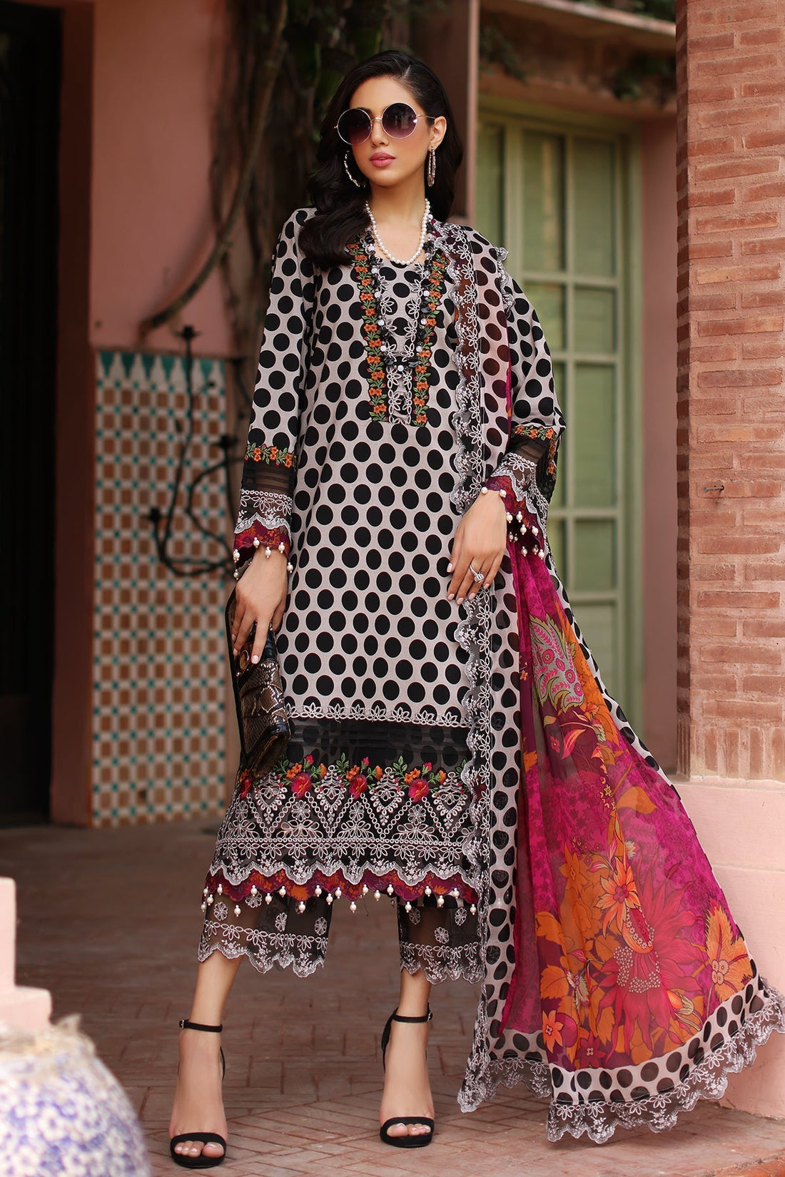 Charizma | Combination 25 | CCS-4-21 XS Black Lawn
