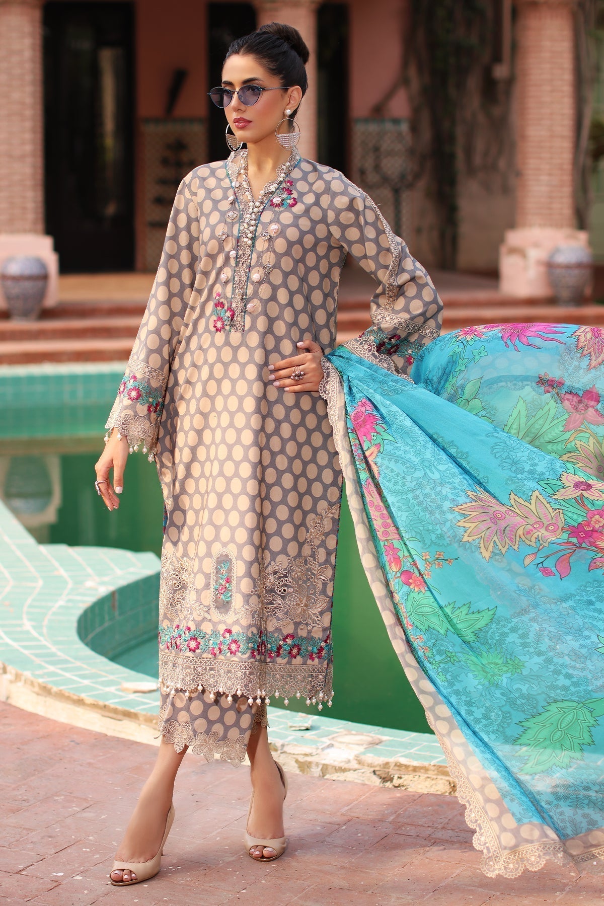 Charizma | Combination 25 | CCS-4-22 Custom Size Gray Lawn