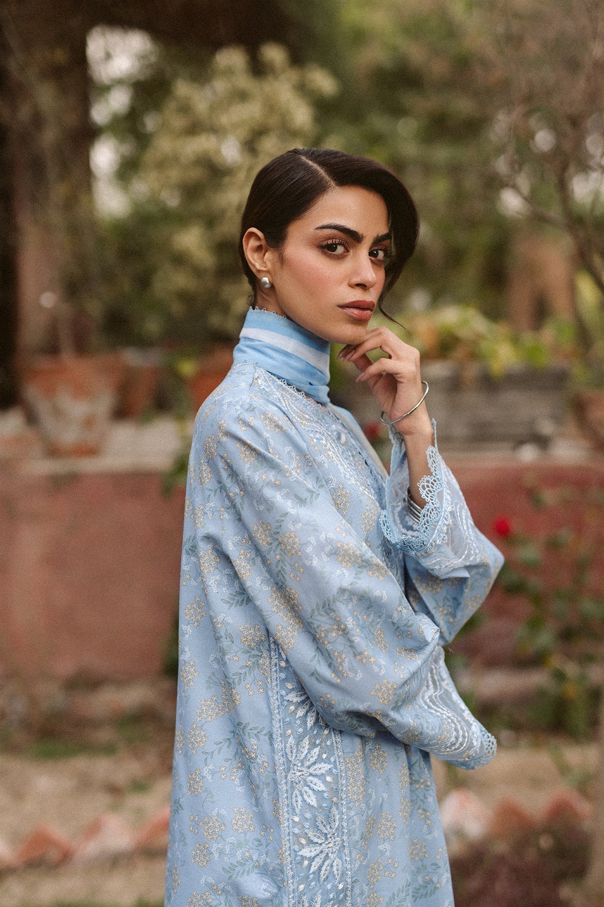 Ayzel | The Bare Minimum | Vezia L Sky Blue Lawn