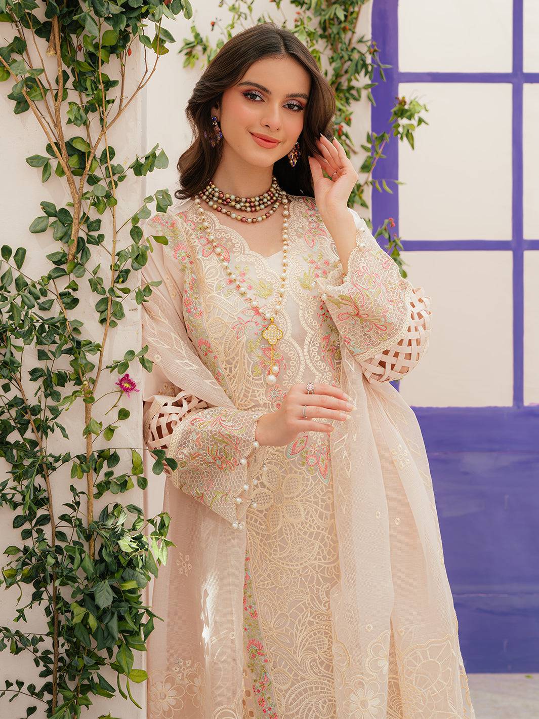 Mahnur | Allenura Luxury Lawn 24 | ALLORA - Pakistani Designer Dress - by Mahnur | Type: Luxury - 100% Original at Saira Sultan