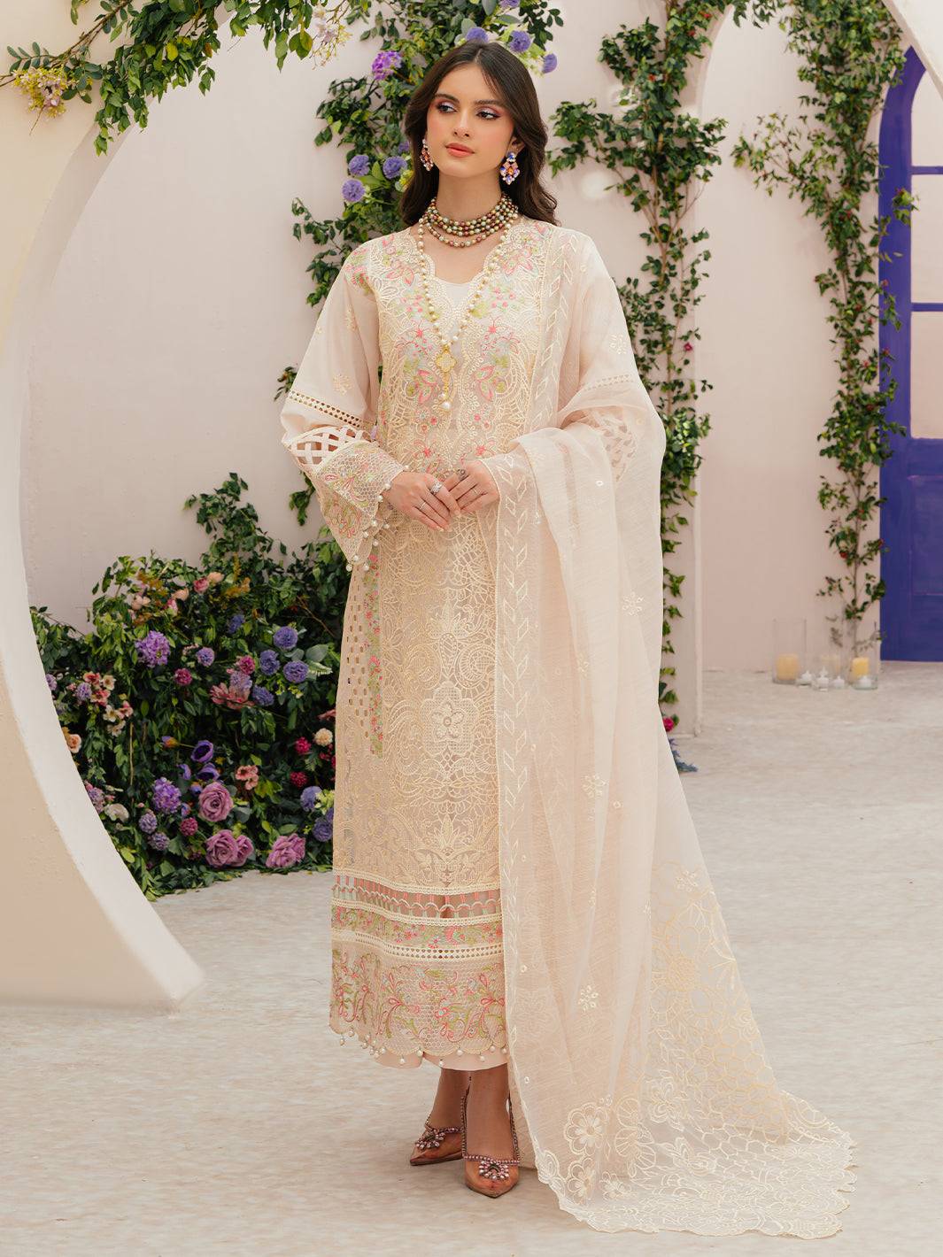 Mahnur | Allenura Luxury Lawn 24 | ALLORA - Pakistani Designer Dress - by Mahnur | Type: Luxury - 100% Original at Saira Sultan