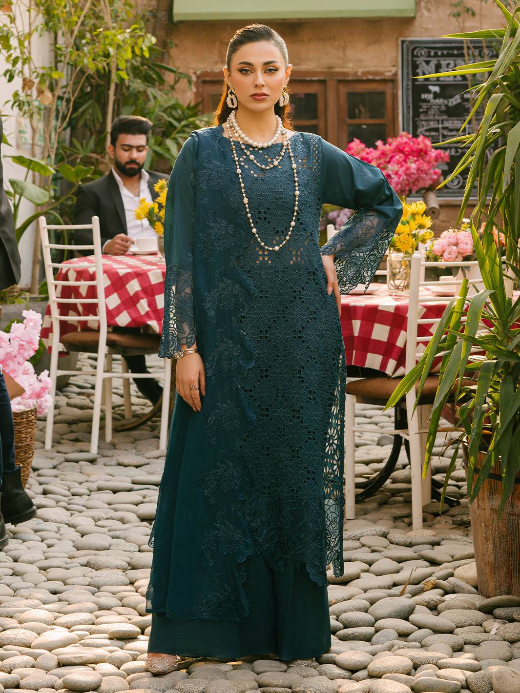 Mahnur | Mahrukh Eid Edit 24 | AMELIA - Pakistani Designer Dress - by Mahnur | Type: Luxury - 100% Original at Saira Sultan
