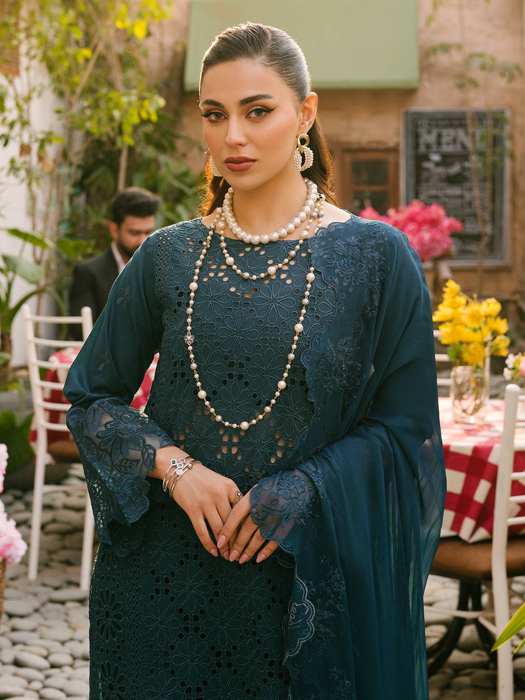 Mahnur | Mahrukh Eid Edit 24 | AMELIA - Pakistani Designer Dress - by Mahnur | Type: Luxury - 100% Original at Saira Sultan