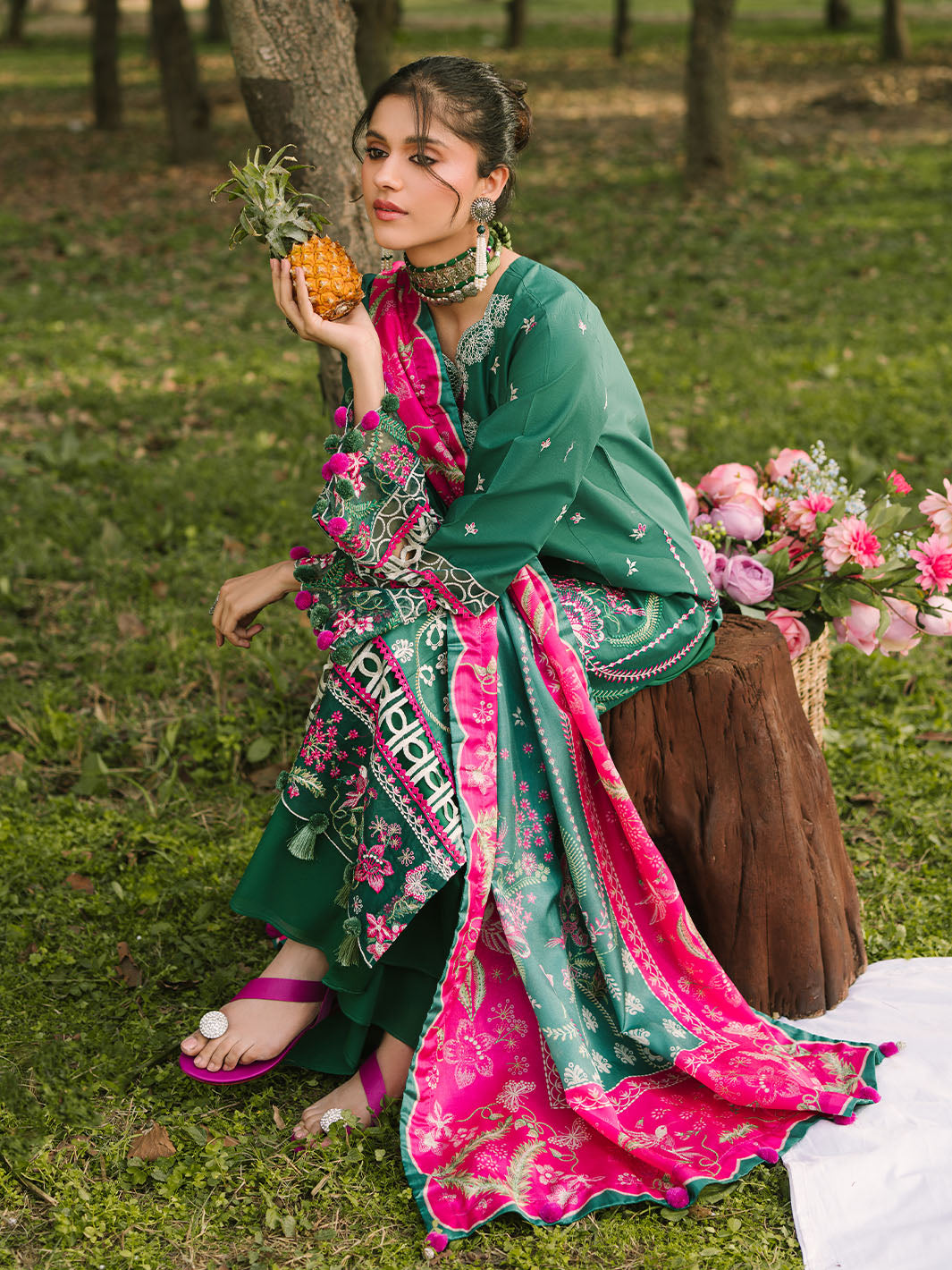 Mahnur | Dahlia Luxury Lawn 25 | Ara XL Green Lawn