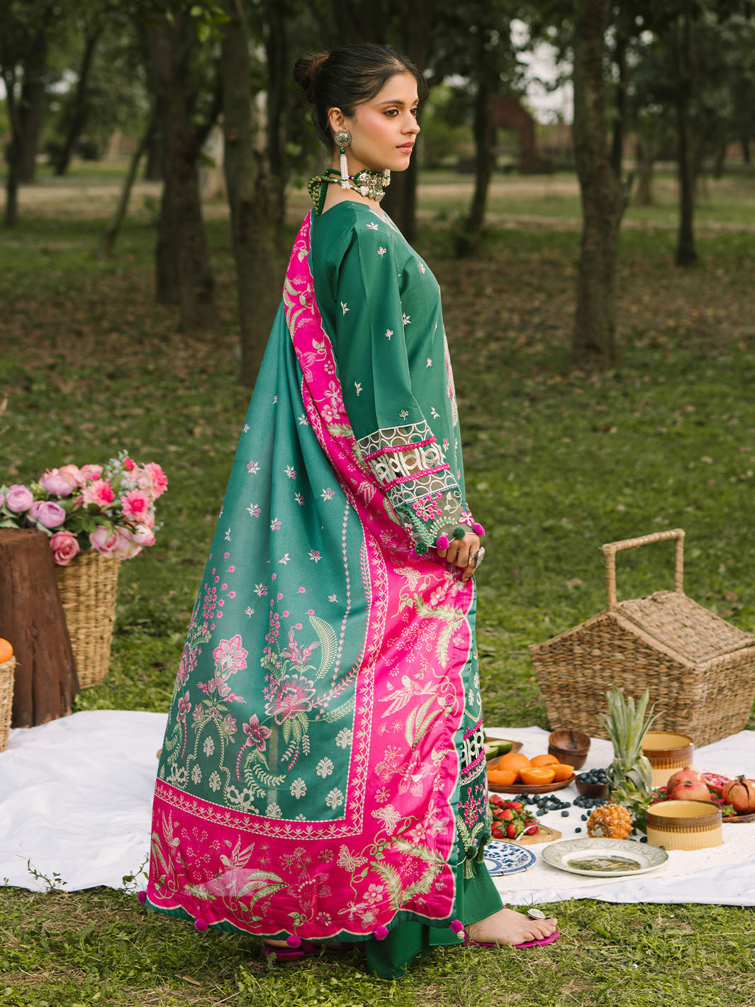 Mahnur | Dahlia Luxury Lawn 25 | Ara XS Green Lawn