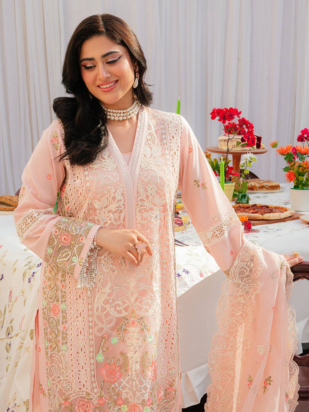 Mahnur | Allenura Luxury Lawn 24 | AZURE - Pakistani Designer Dress - by Mahnur | Type: Luxury - 100% Original at Saira Sultan