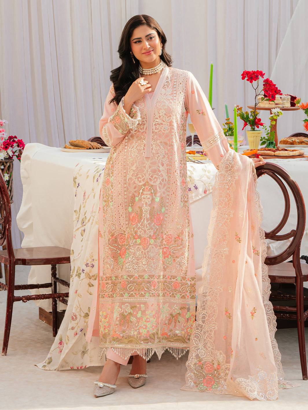 Mahnur | Allenura Luxury Lawn 24 | AZURE - Pakistani Designer Dress - by Mahnur | Type: Luxury - 100% Original at Saira Sultan