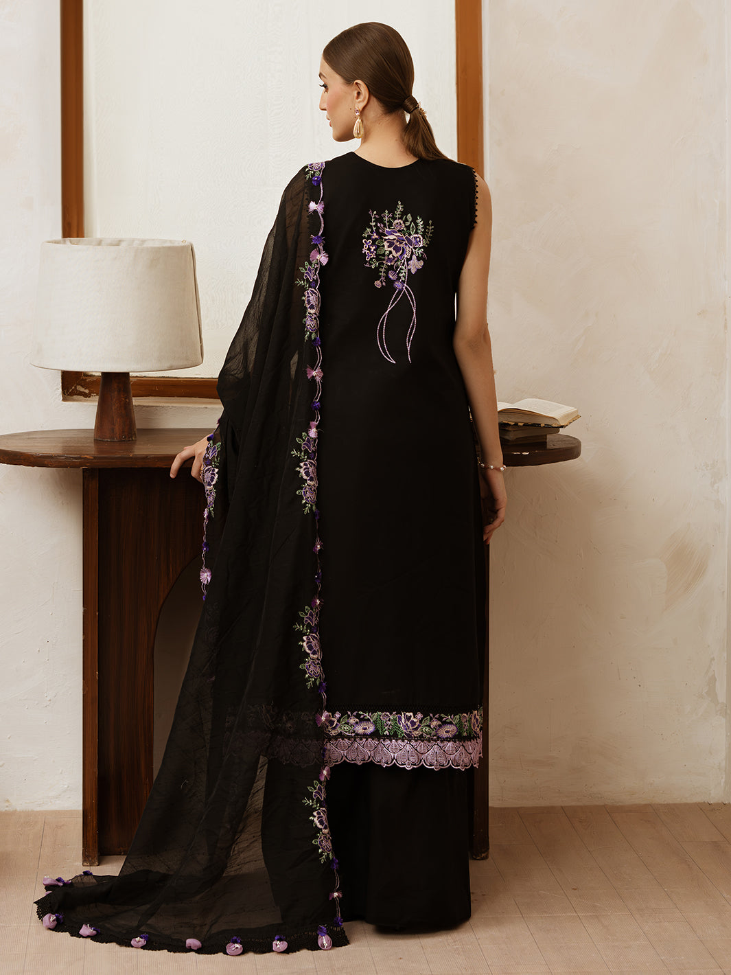 Mahnur | Florence Luxury Lawn 25 | AALEEN S Black Lawn