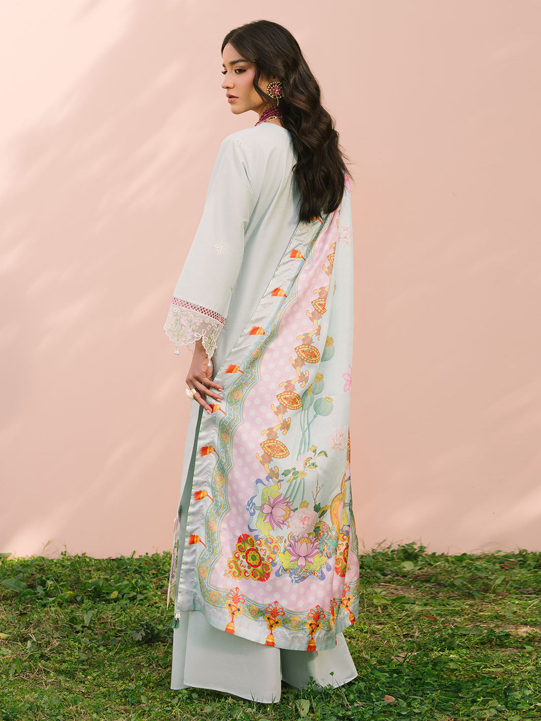 Mahnur | Dahlia Luxury Lawn 25 | Advina XS Ice Blue Lawn